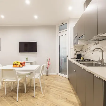 Hostly-suite Laterano-walk To Colosseum Appartement Rome